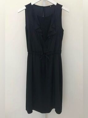 ELIE TAHARI NAVY & BLACK SILK LACE DRESS SIZE US 4 NWOTS!